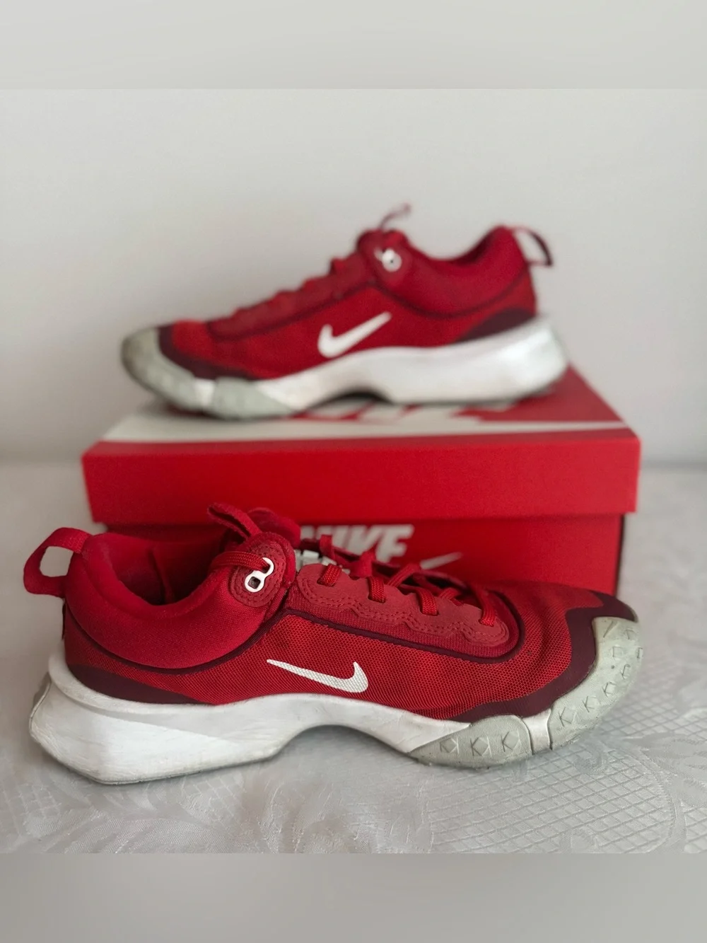 Nike Air Diamond Varsity Turf University Red Men’s 7.5 - Gently used